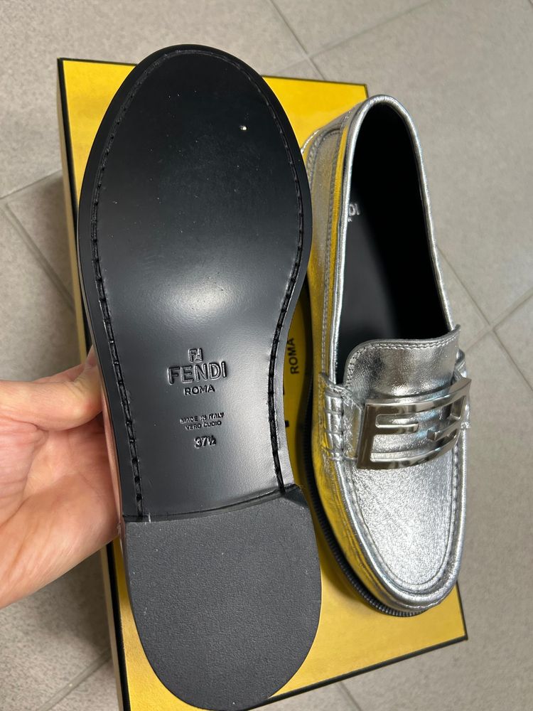 Женские лоферы Fendi (37,5р) ОРИГИНАЛ