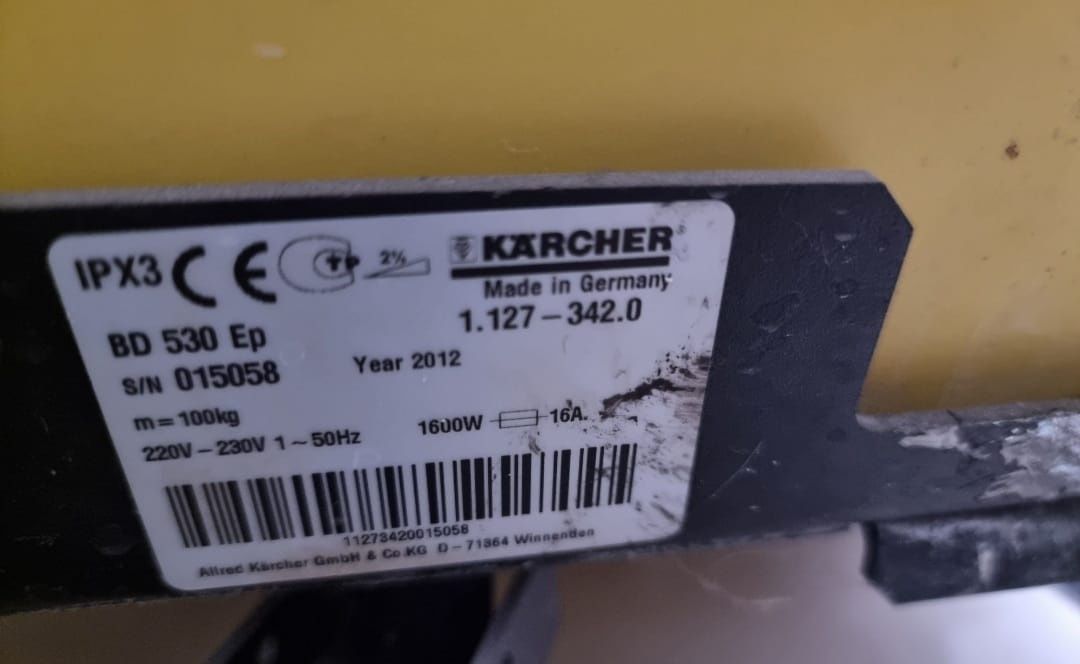 Продам керчер поломоечное машинка Karcher BD 530