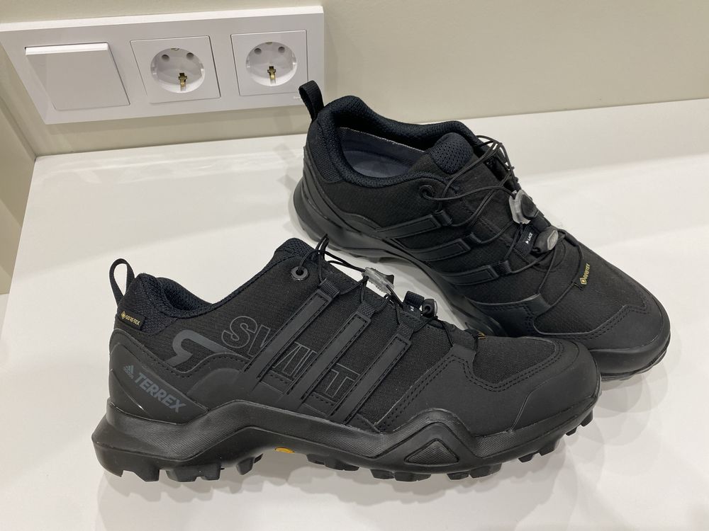 Adidas кроссовки