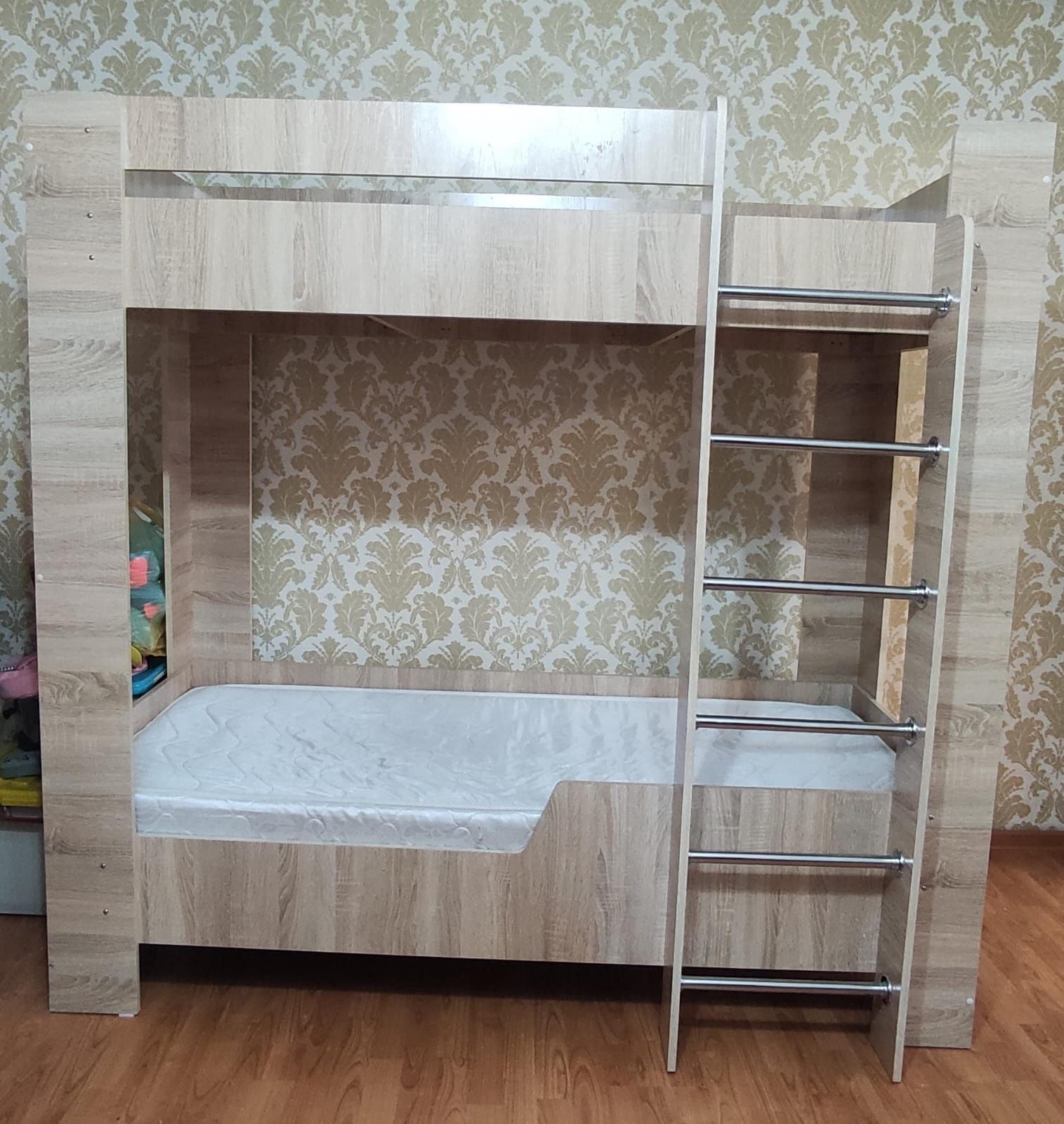 Кровать двухярусная