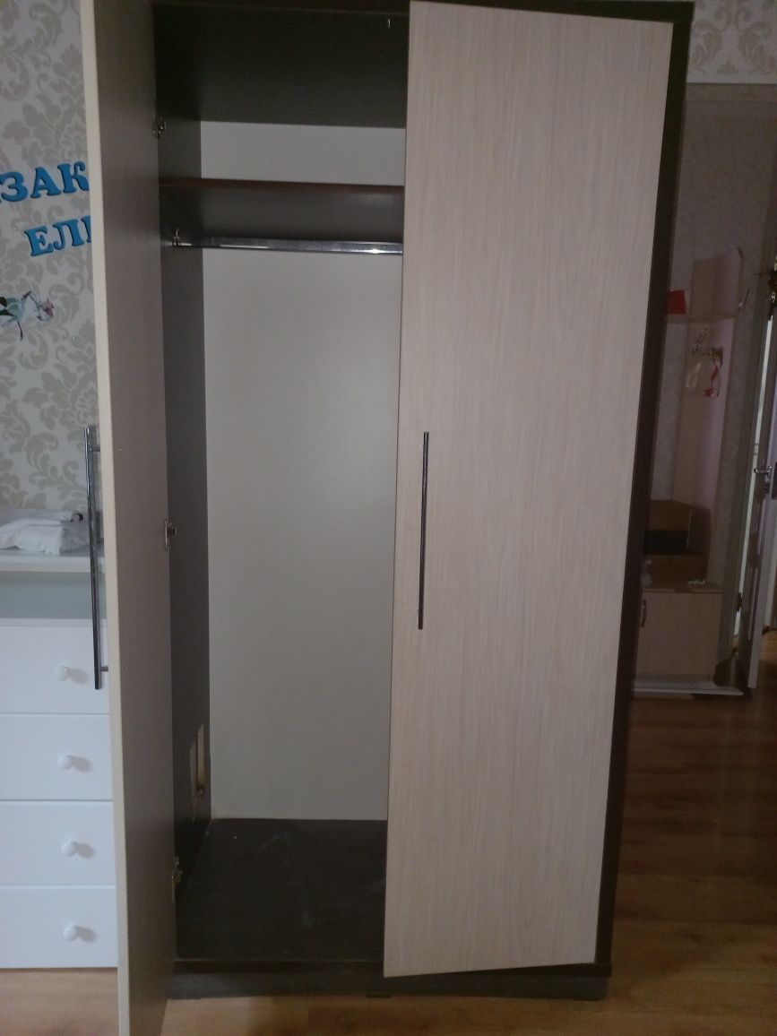 Шкаф и прихожая самовывоз