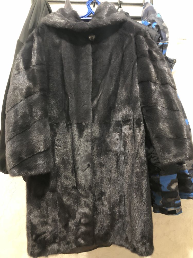 Продам норковую шубу