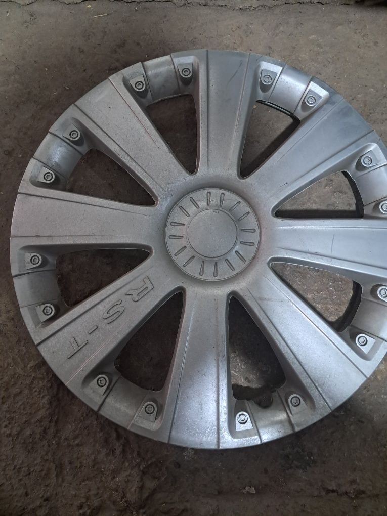 Продам колпаки  R 13 , 14 .