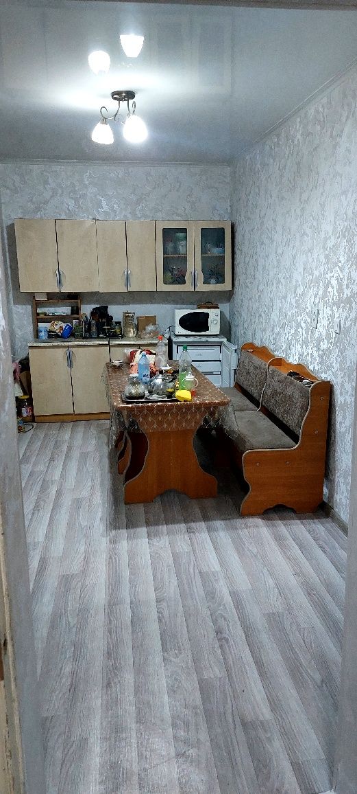 Продаю просторный дом с  большим участком земли