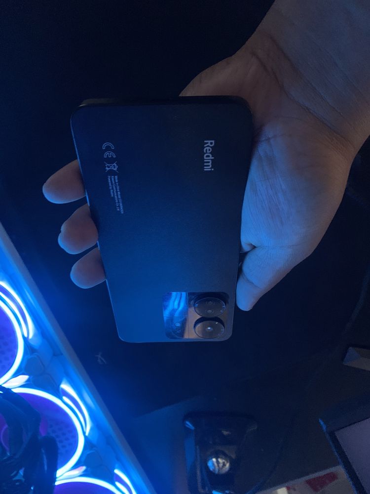 Продам Redmi 13C 8/256