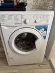 Продам стиральную машину Indesit