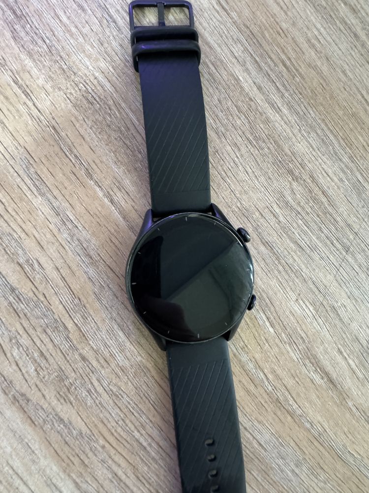 Продаю смарт-часы Amazfit GTR3