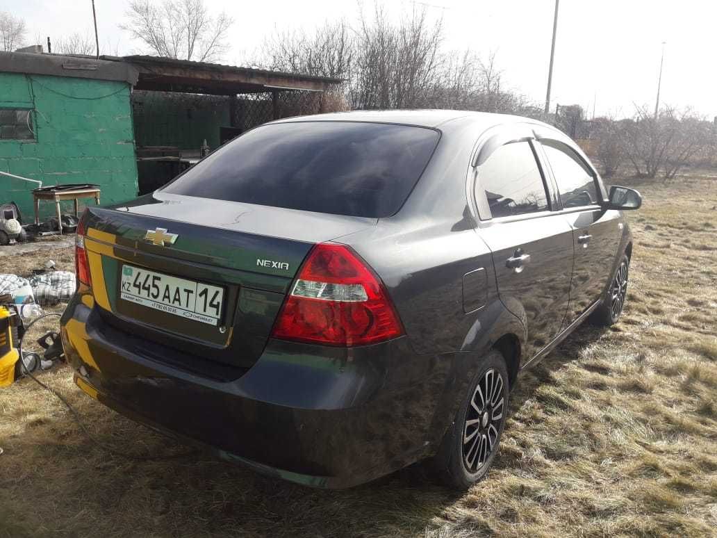 Продам автомобиль Шевроле нексия