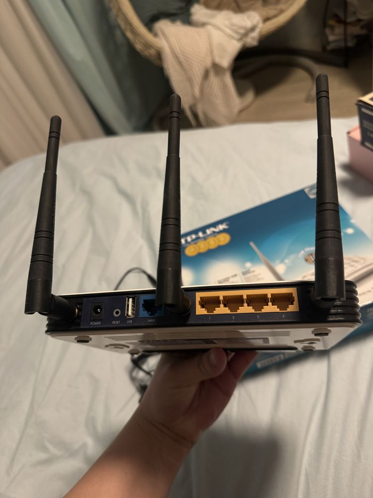 Wi-Fi роутер TP-LINK TL-WR1043ND