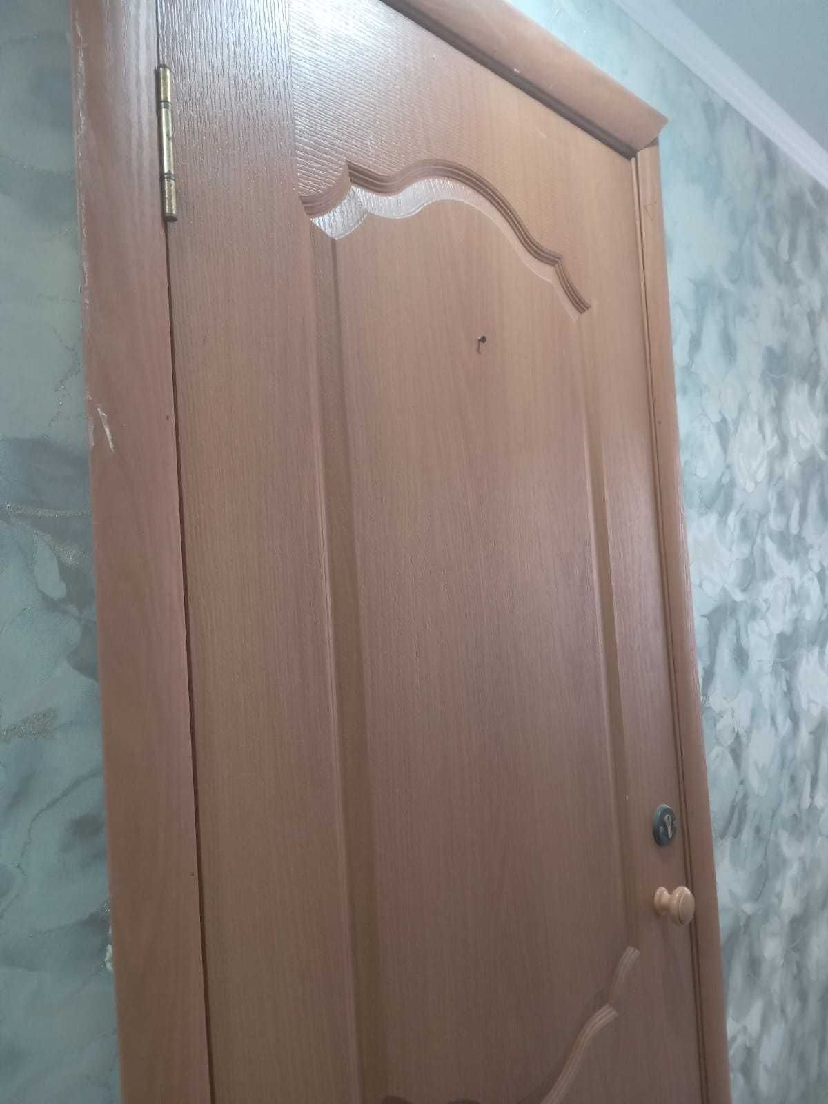 входная дверь деревянная