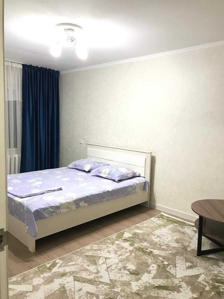 Сдам 1 ком кв, в центре,