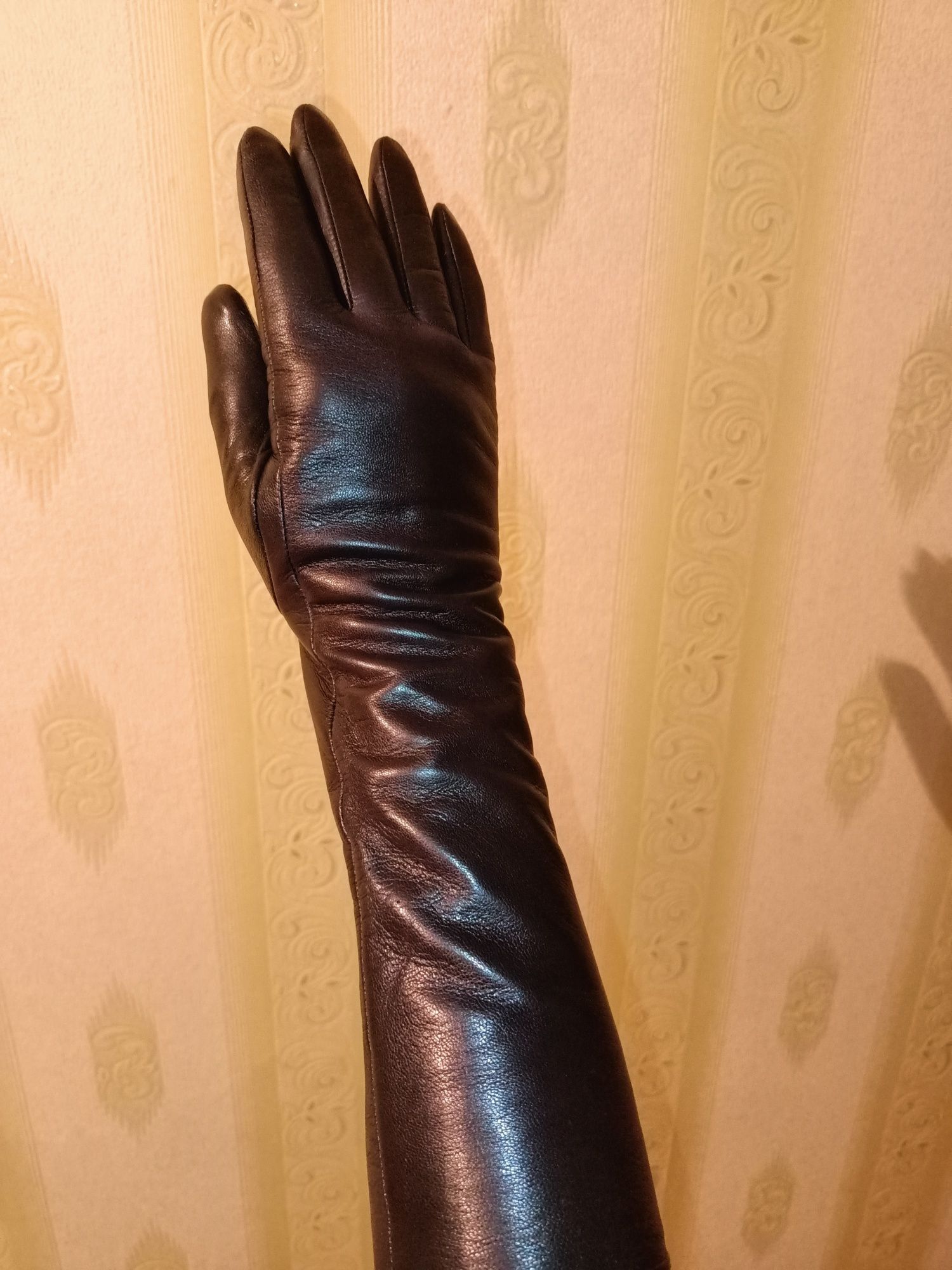Продам перчатки женские