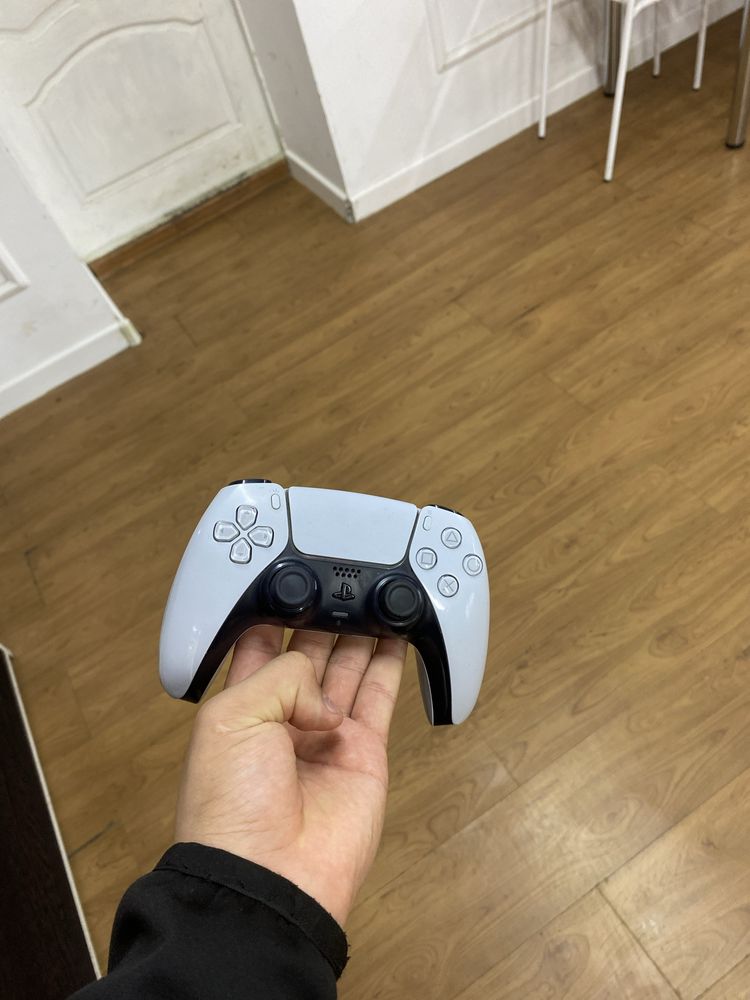 Ps 5 продается срочно