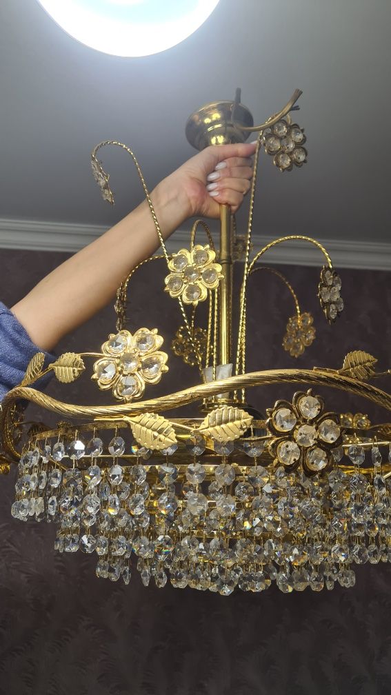 Люстра пятирожковая, хрустальная