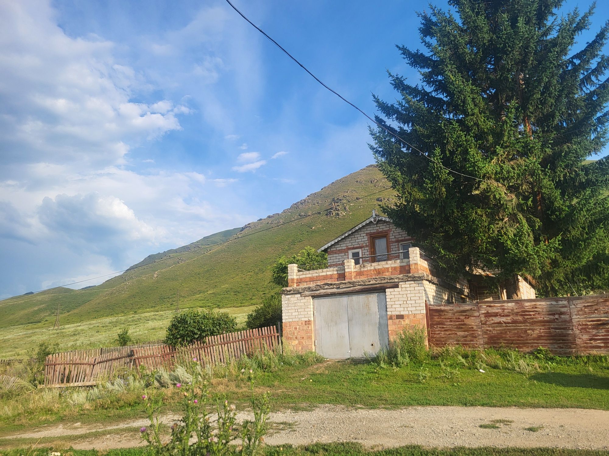 Тез арада ұй сатлады