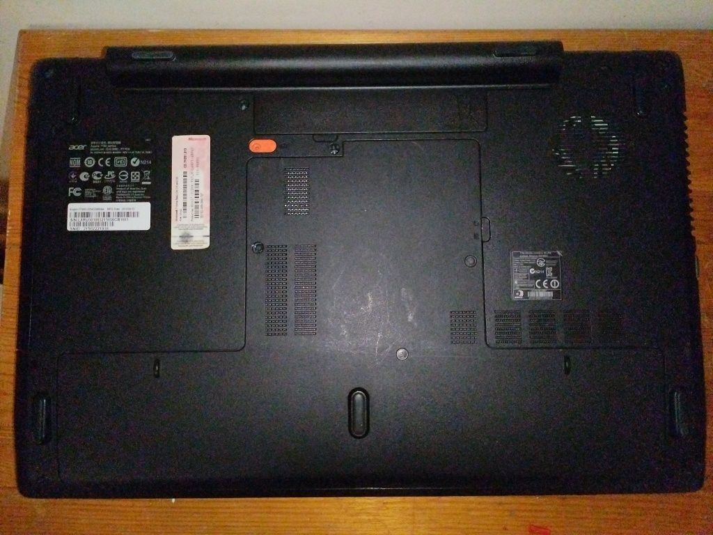 Ноутбук ACER с усиленным аккумулятором