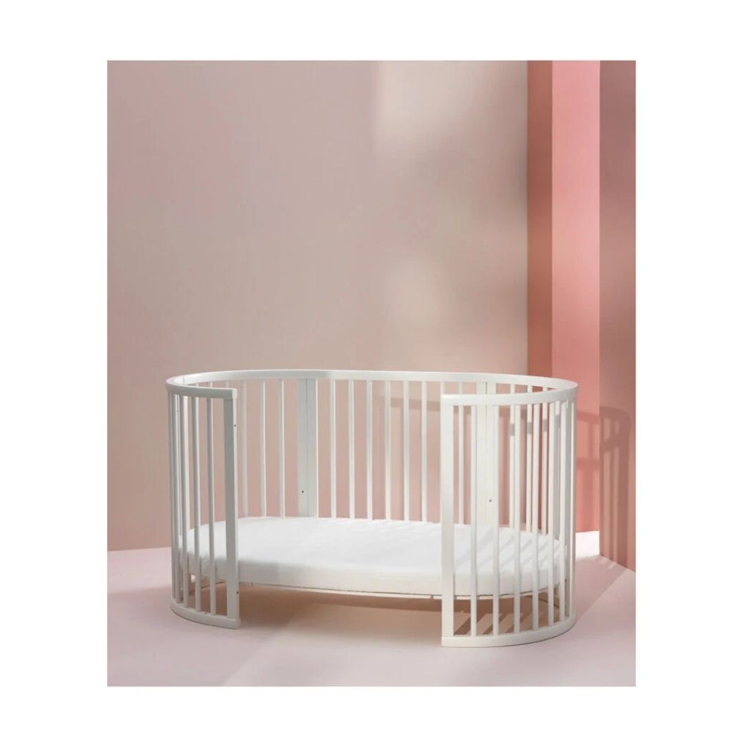 Stokke Sleepi БЕЛАЯ, от 0-3, и от 3 мес . 2 матраса.