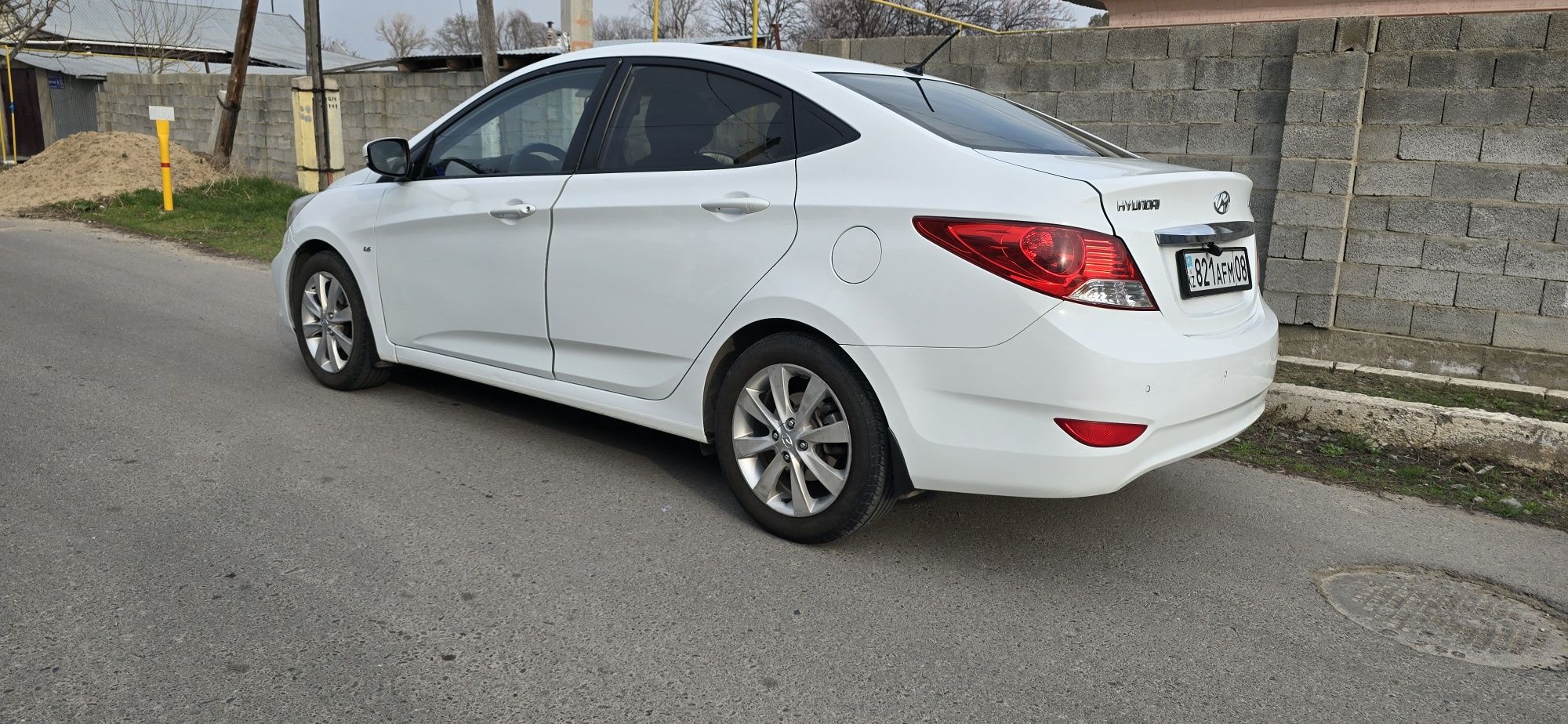 Продам Hyundai Accent 2014