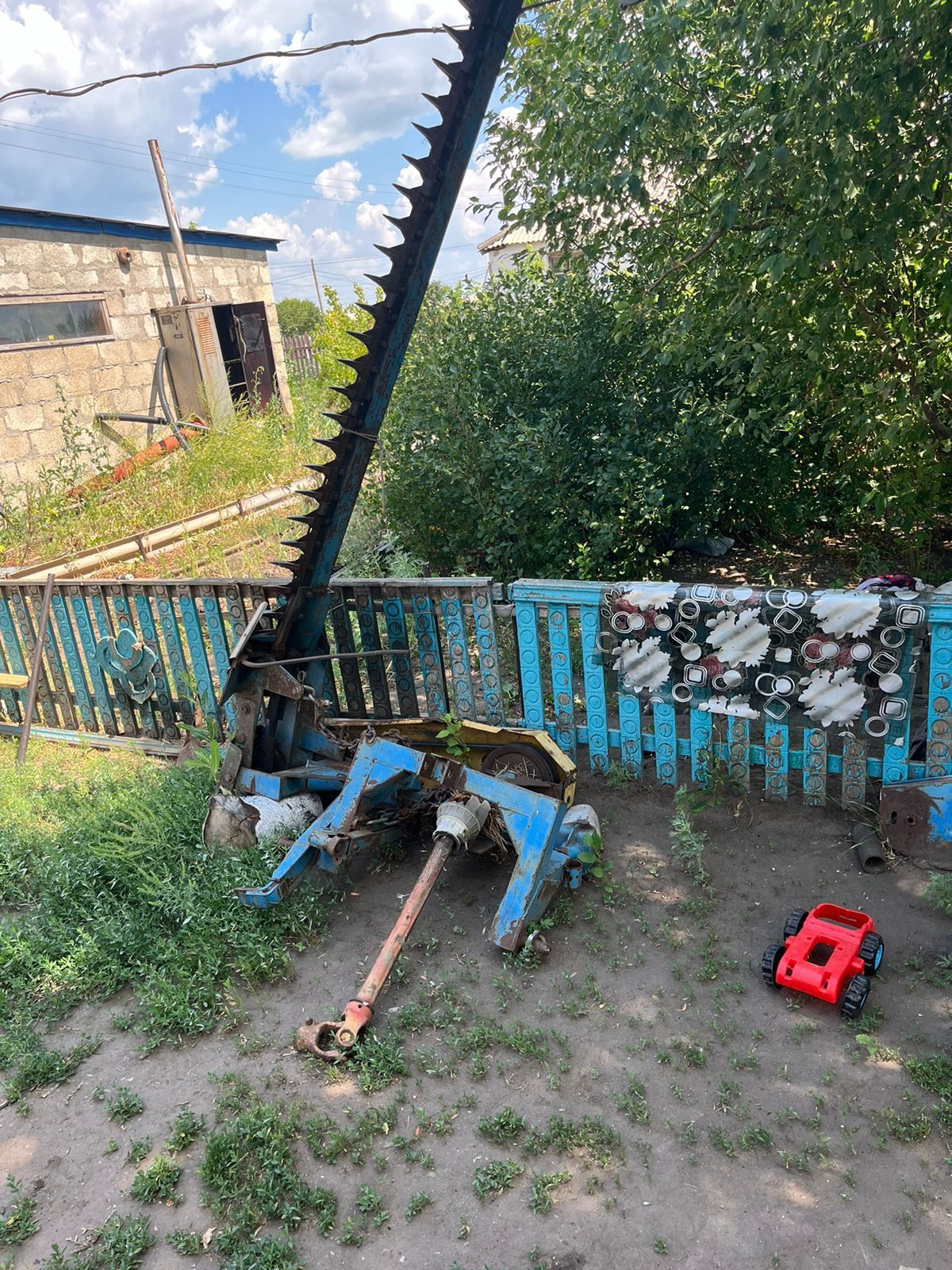 Продам косилку на полном ходу