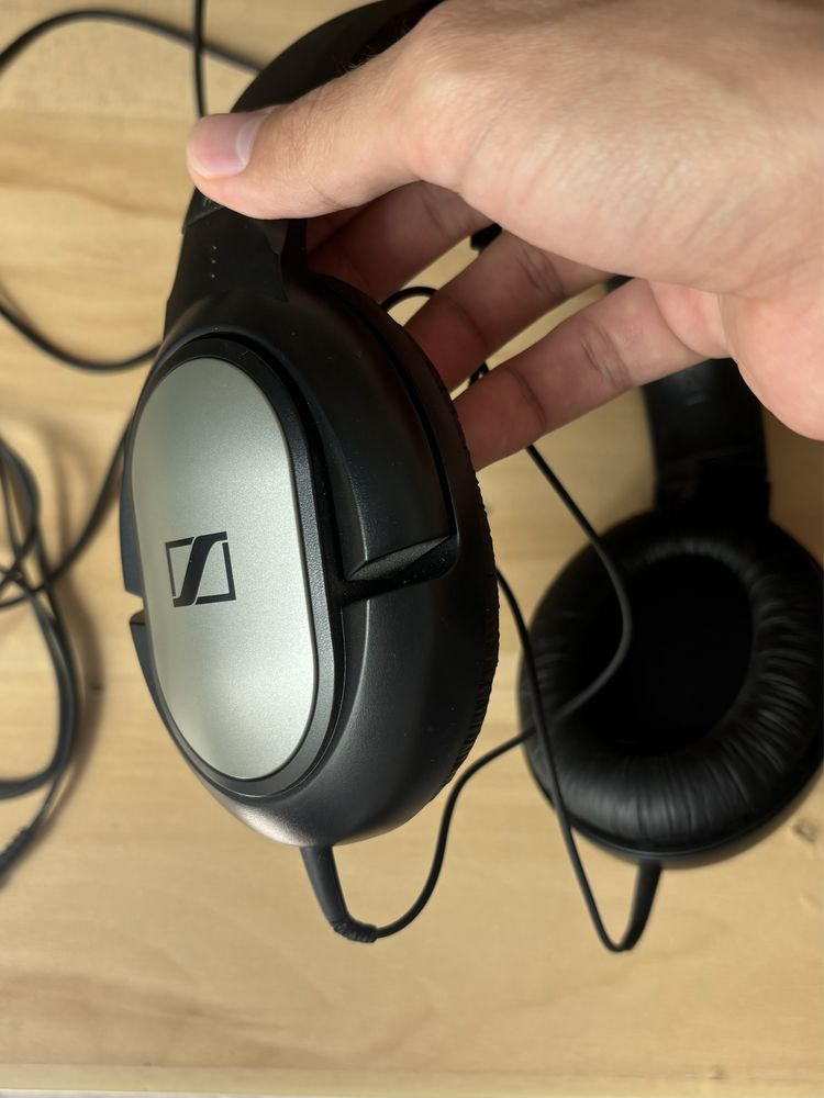 Продам наушники Sennheiser HD 206