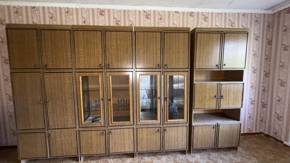 Продается гарнитур б/у для зала