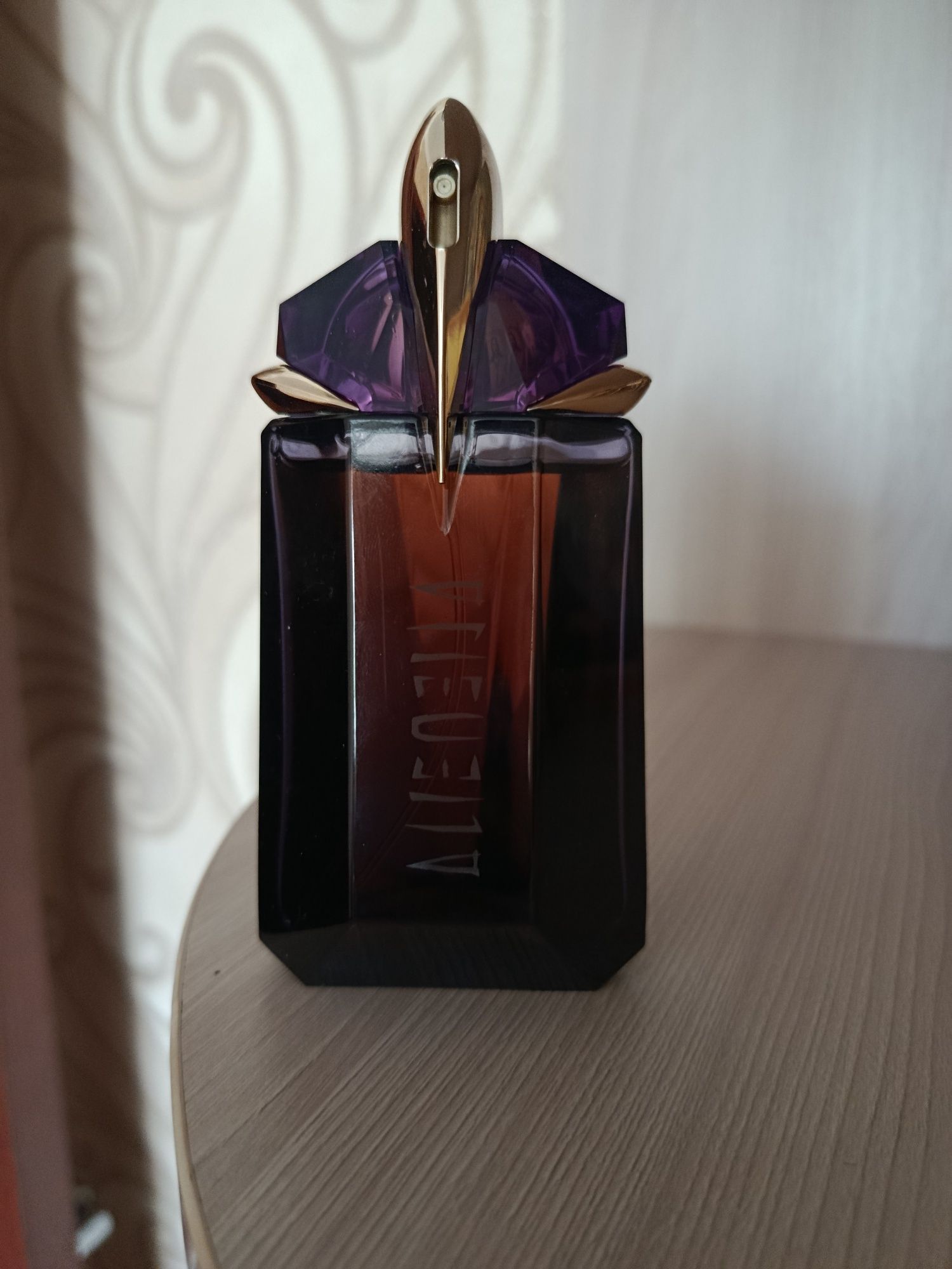 Продам парфюм Mugler Alien EDP 60 ml