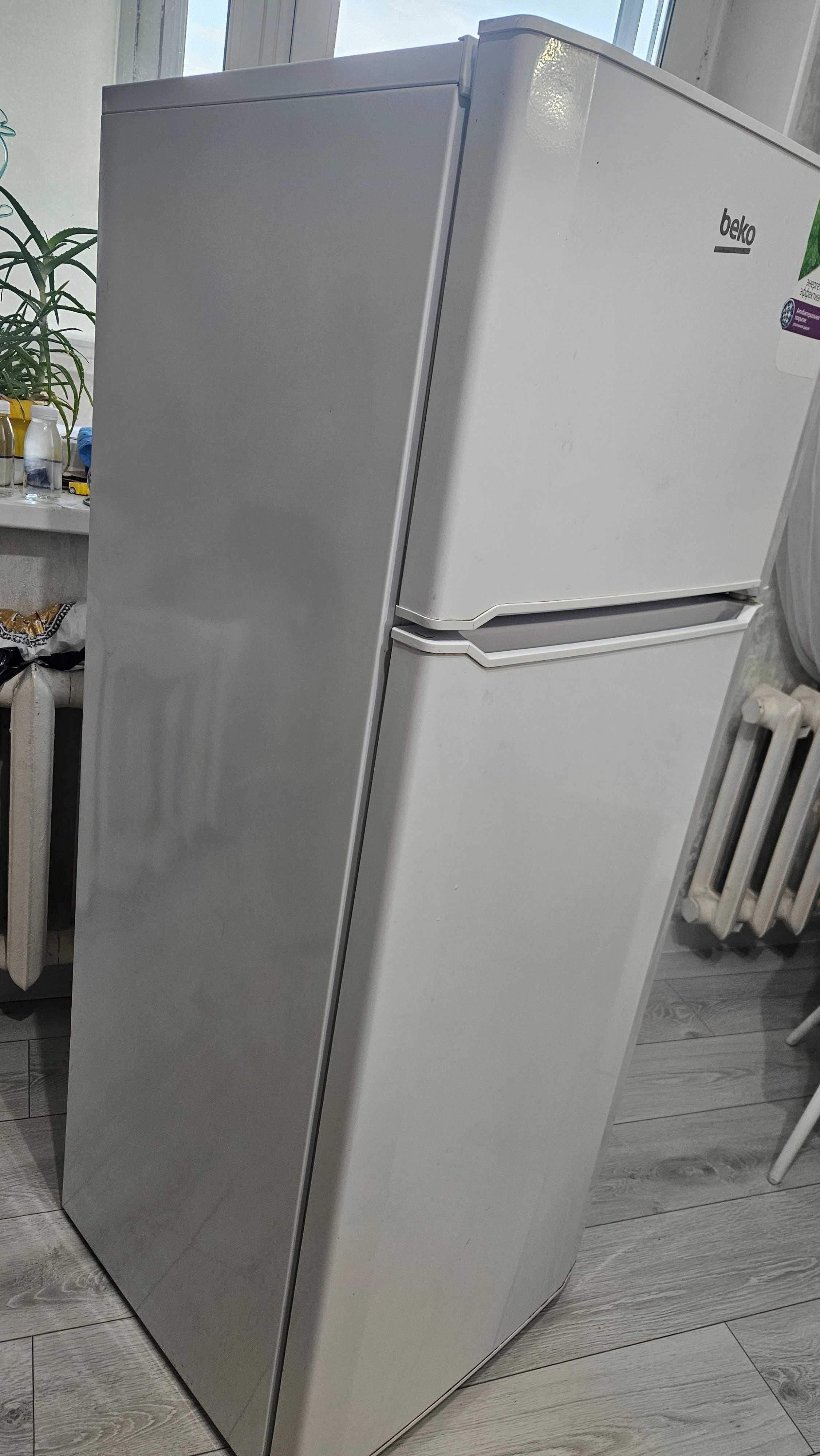 Продам холодильник beko