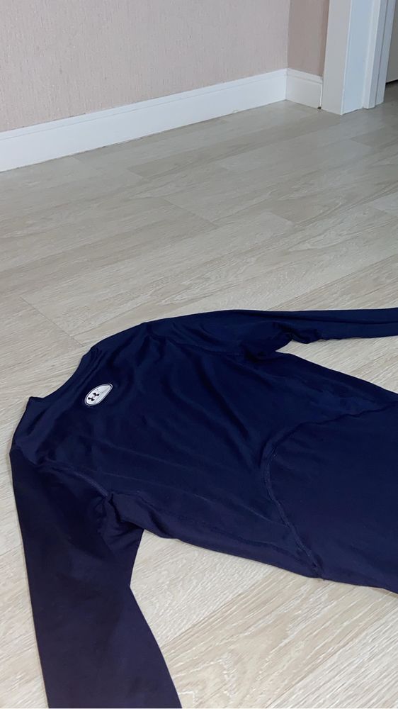 Продам рашгард Under Armour