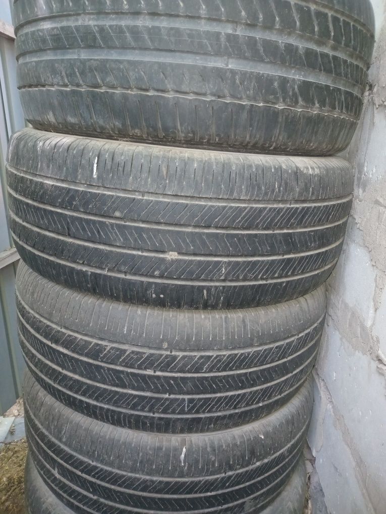 Продам шины R18 на р255 на 55 4 штук