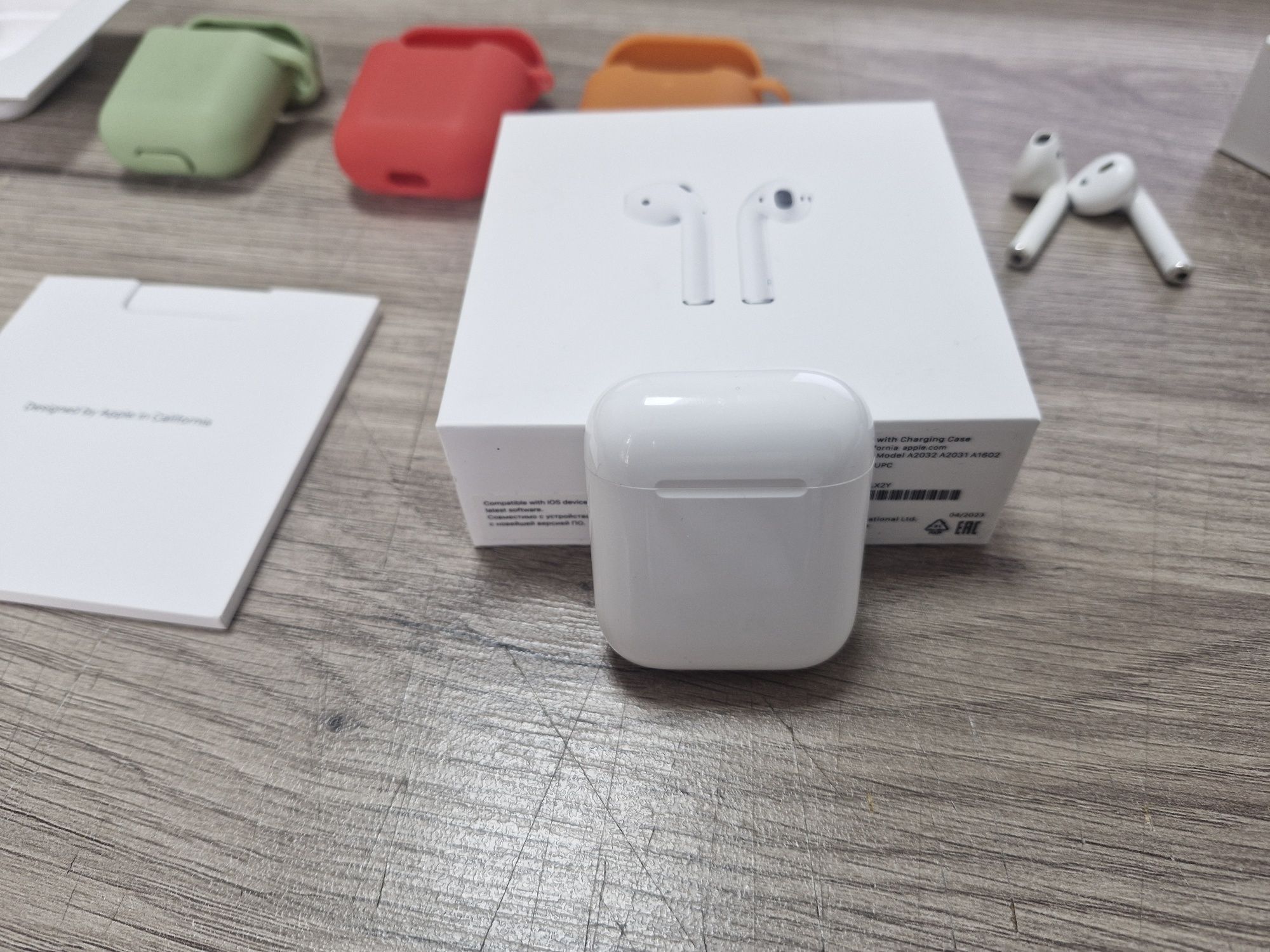 Кейс для зарядки Airpods 2