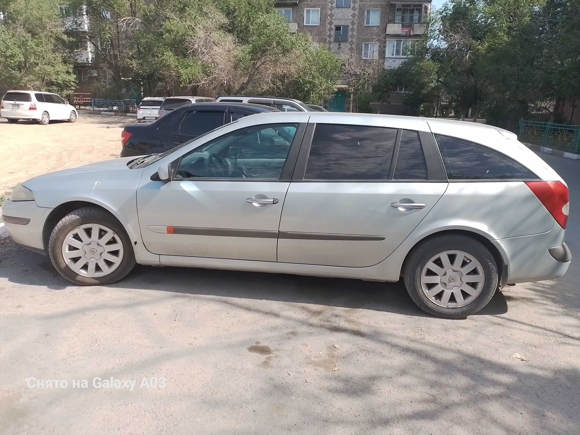 Ассалаумағалейкум продам автомобиль рено лагуна 2