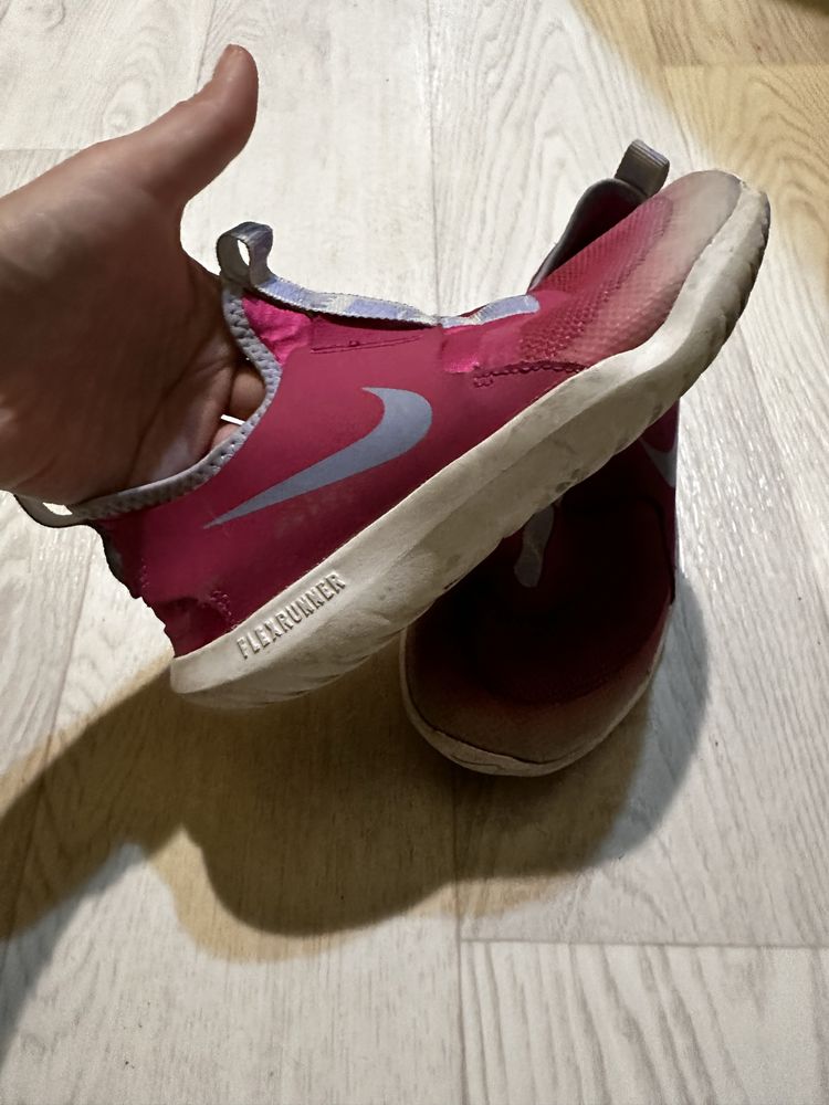 Кроссовки Nike размер 32