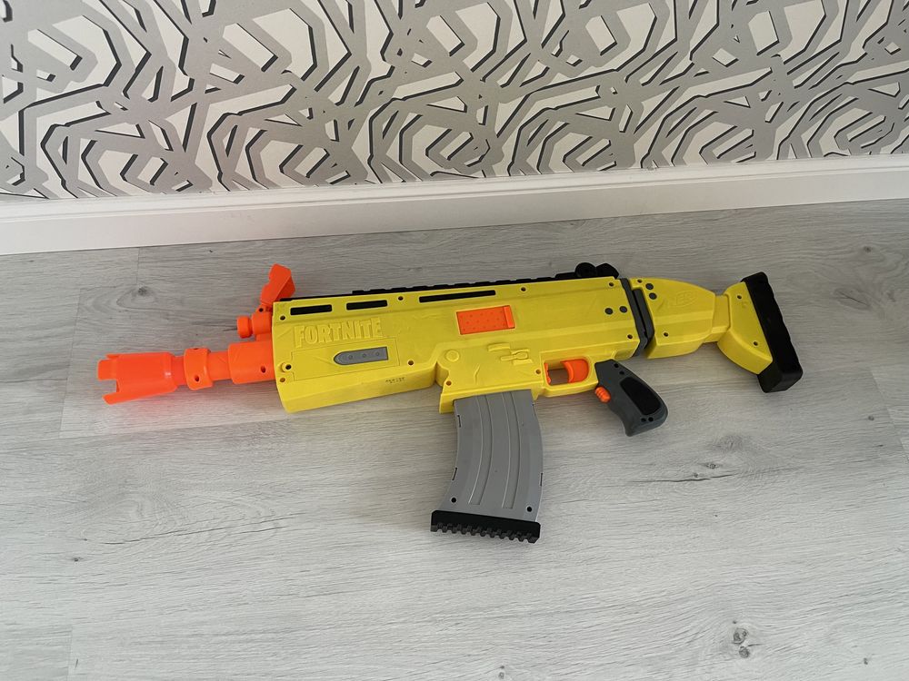 Продам автомат Fortnite