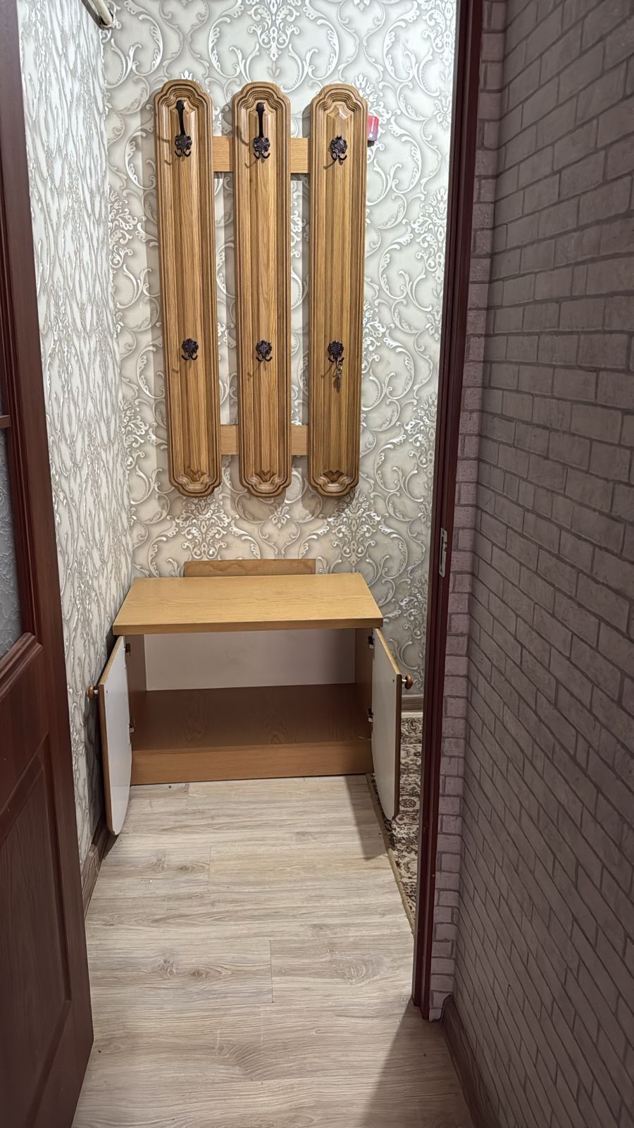 Шкаф ,камод,прихожка .