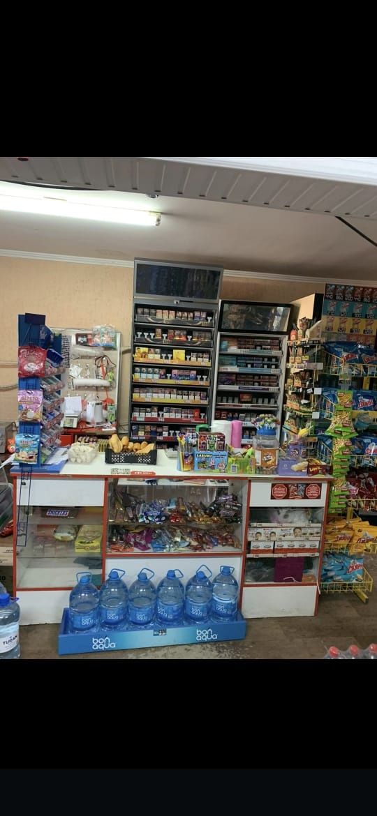 Продается магазин в 3 мкр Товар на 5 млн Аренда 100.000 тг