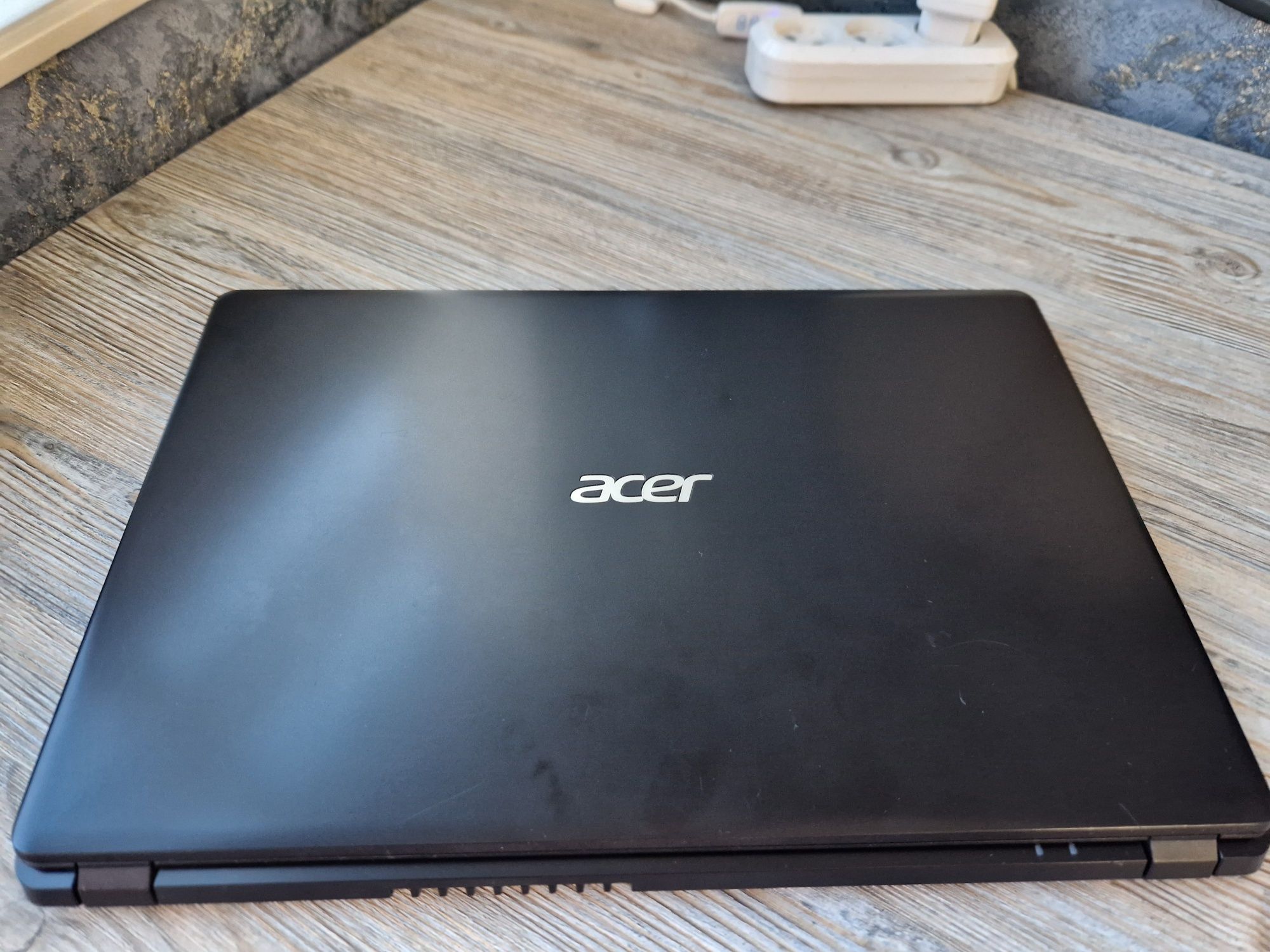 Ноутбук Acer Corei3 состоянике хорошее