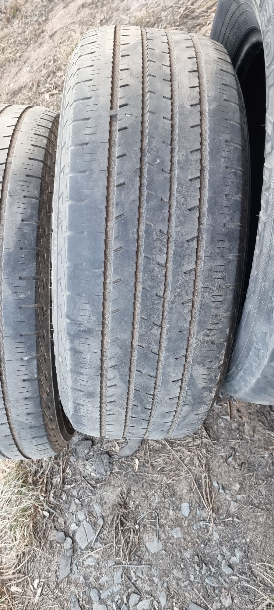 Продам резину YOKOHAMA G056 265/65 R17