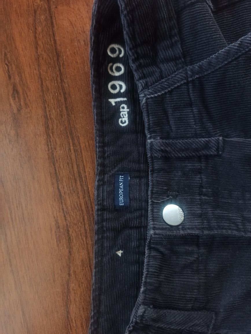 Шорты GAP женские