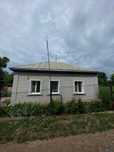 Продам дом 4 комнаты, в самом центре.