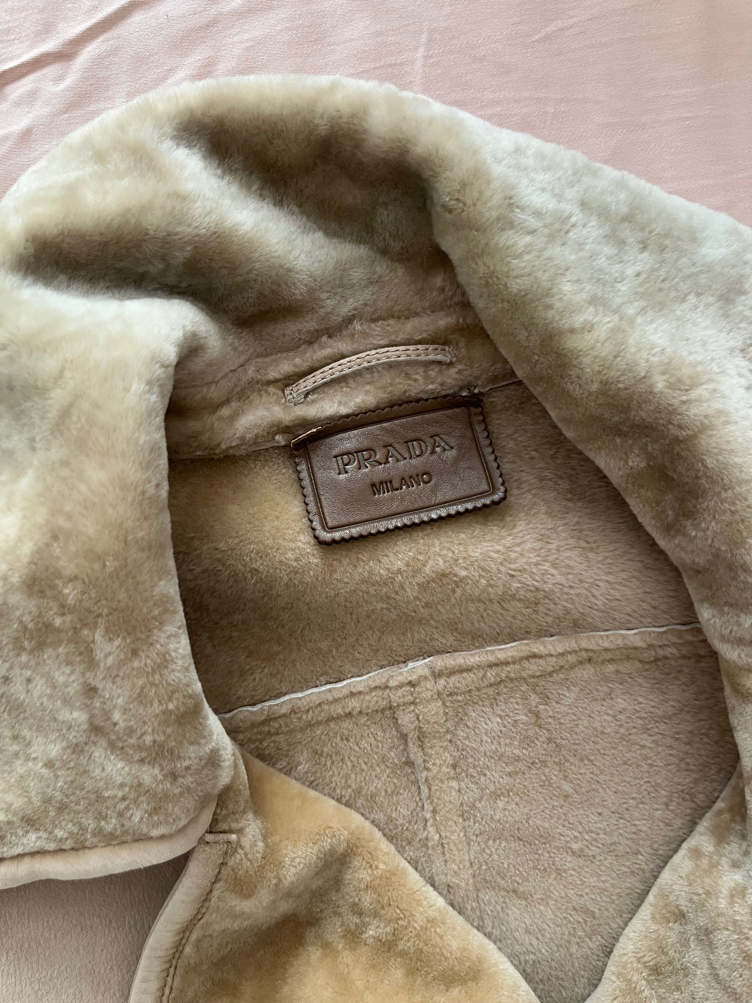 Дубленка Prada Milano 40 размер