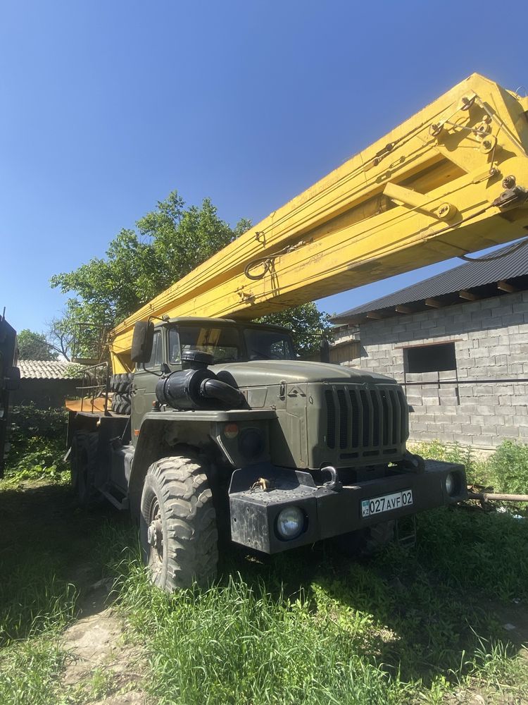 Прадаю урал АГП срочно