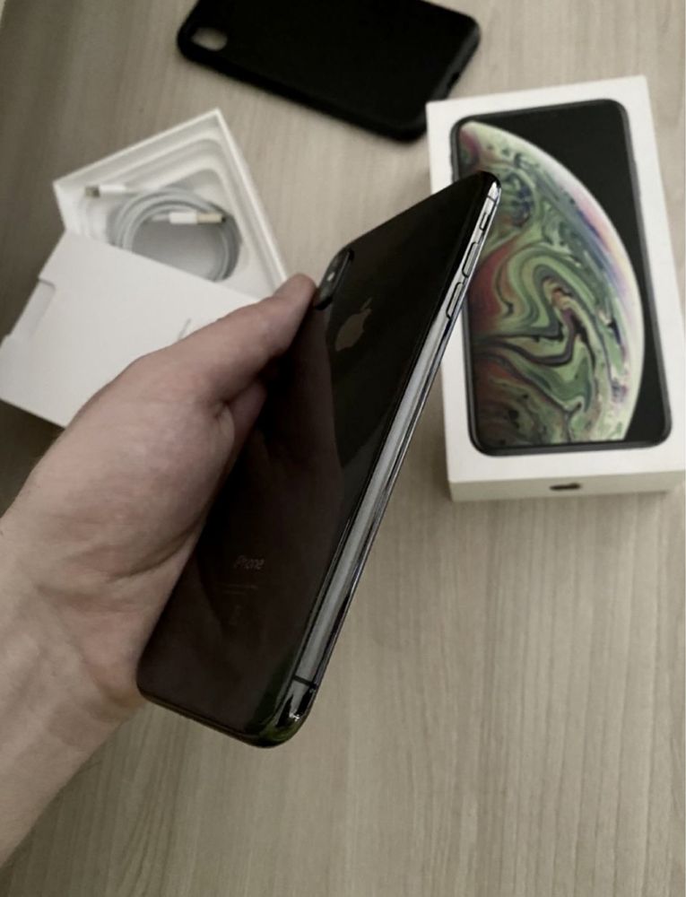 Apple iPnone XS (64GB)