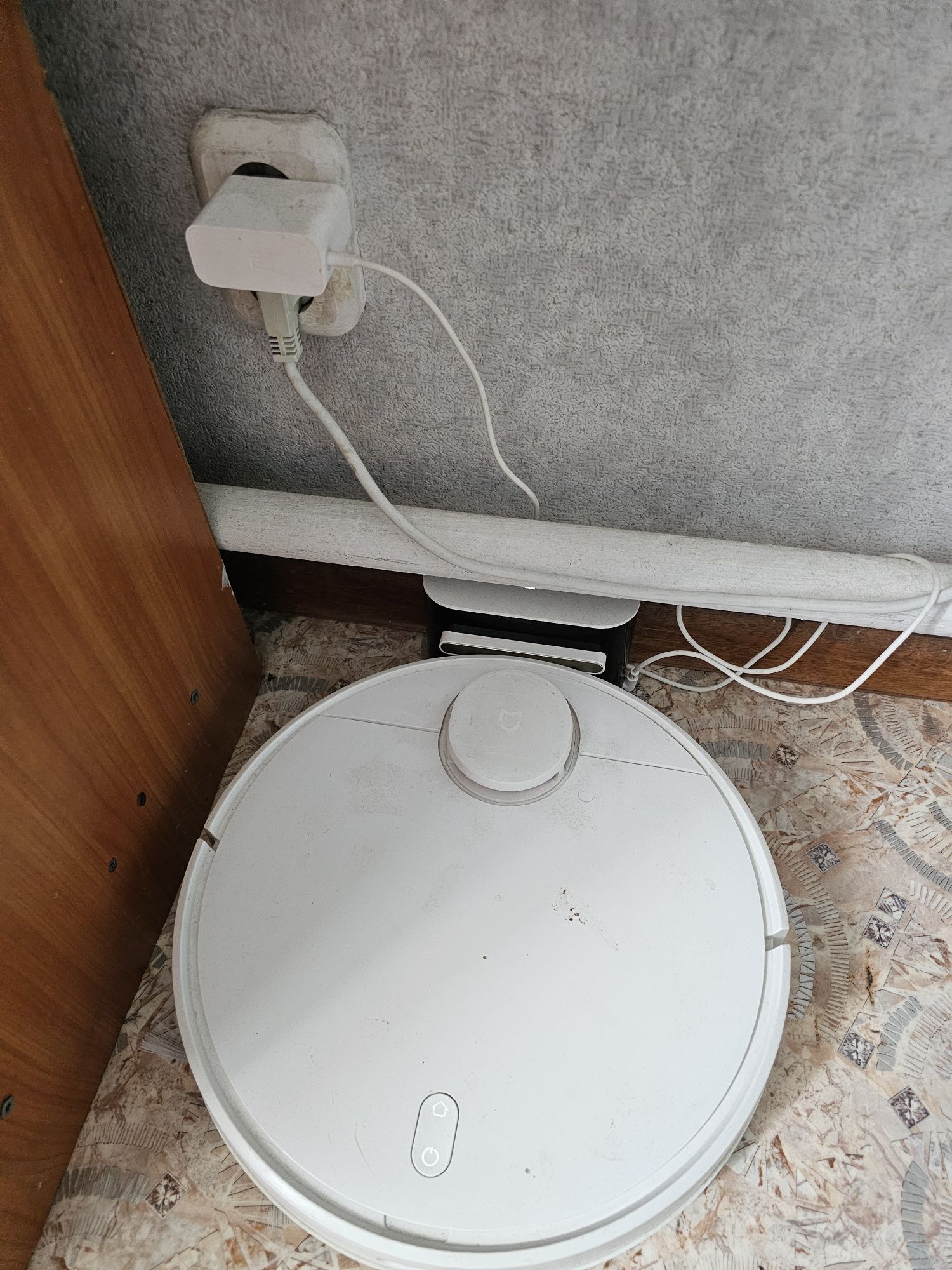 Продам робот пылесос