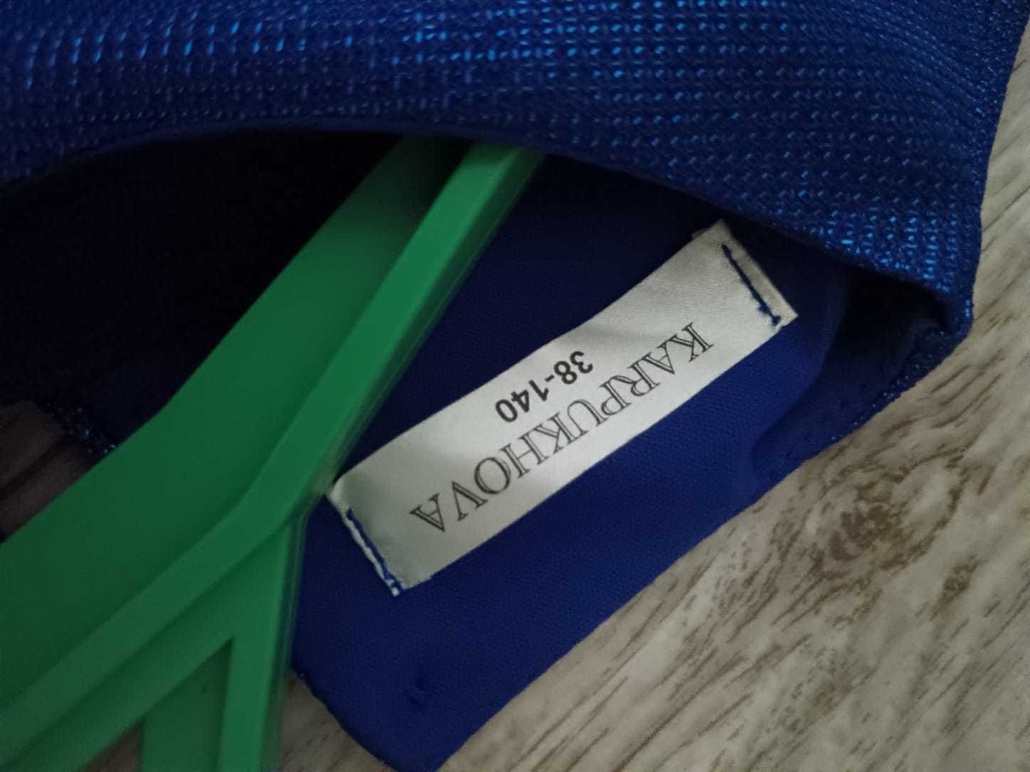 продам платья для девочки