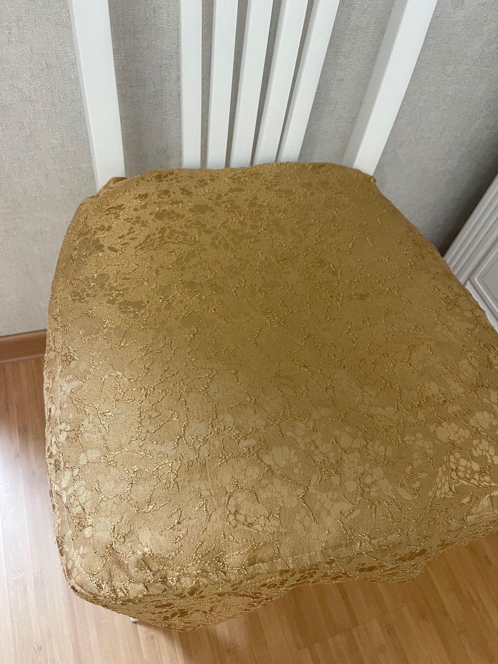 Продам чехол для стульев количество 8 штук