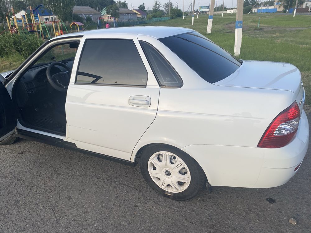 Срочно ПРОДАМ приору !!!
