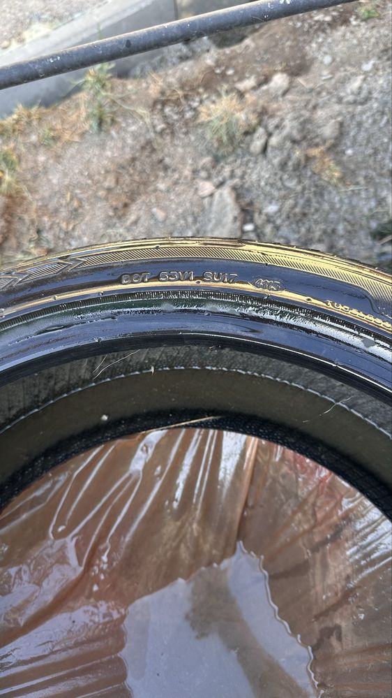 Летние шины 245/40 40ZR19 в хорошем состоянии