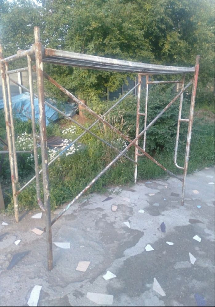 Строительные леса с трапами