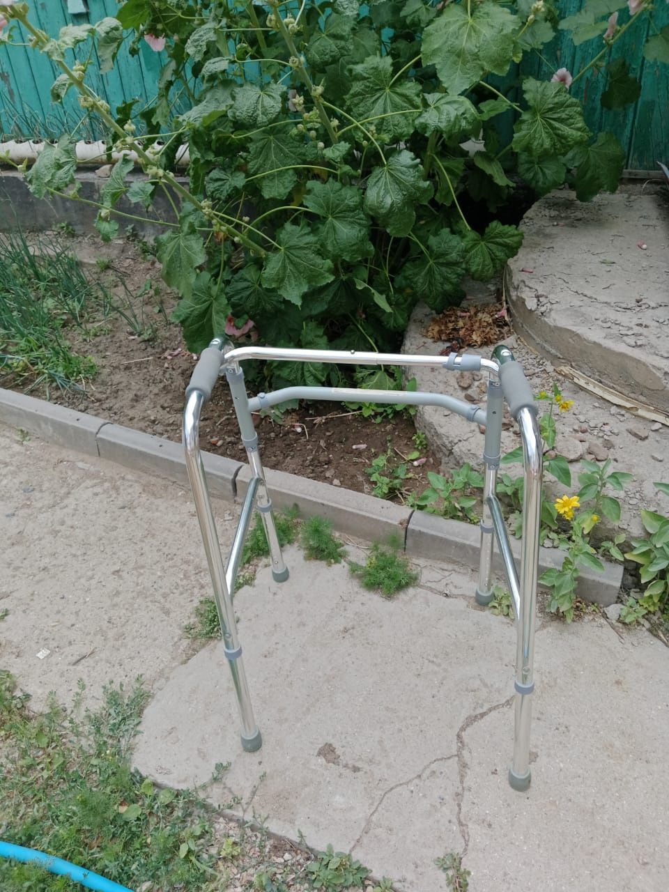 Продам ходунки для взрослых