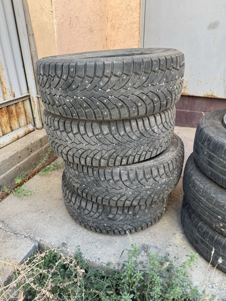 Шины  зимние R16